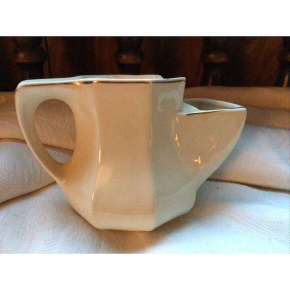 Micawber Introduces David To London Lancaster Vintage English-Ware Tea Strainer - Picture 4 of 5